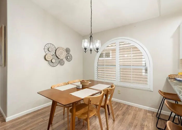 Holiday home Modern Near Westgate Community Pool Access