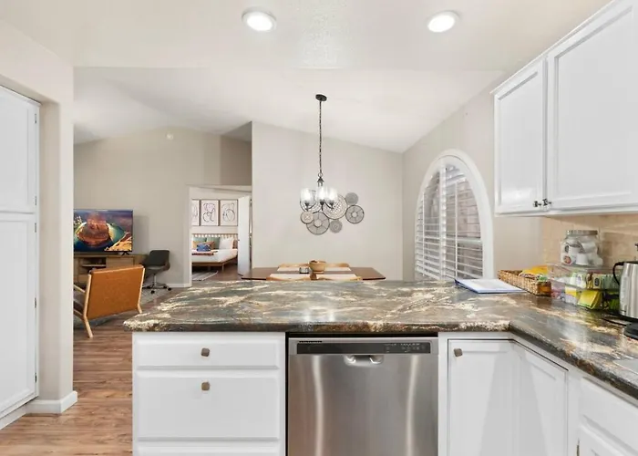 Holiday home Modern Near Westgate Community Pool Access *
