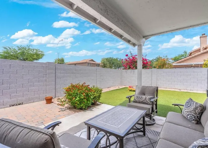 Modern Near Westgate Community Pool Access *