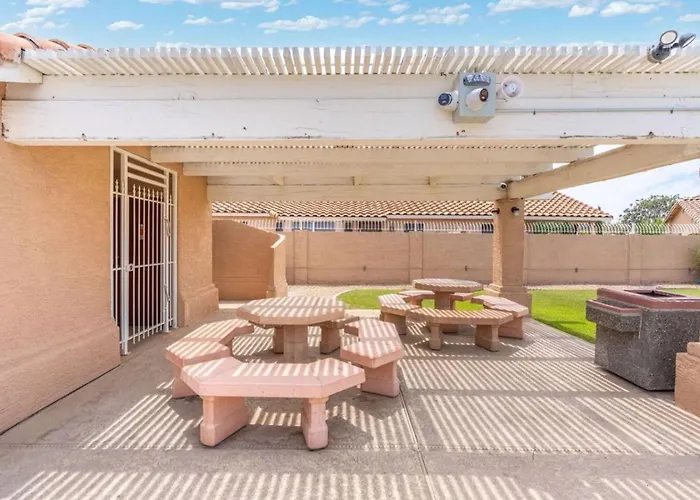 Holiday home Modern Near Westgate Community Pool Access *